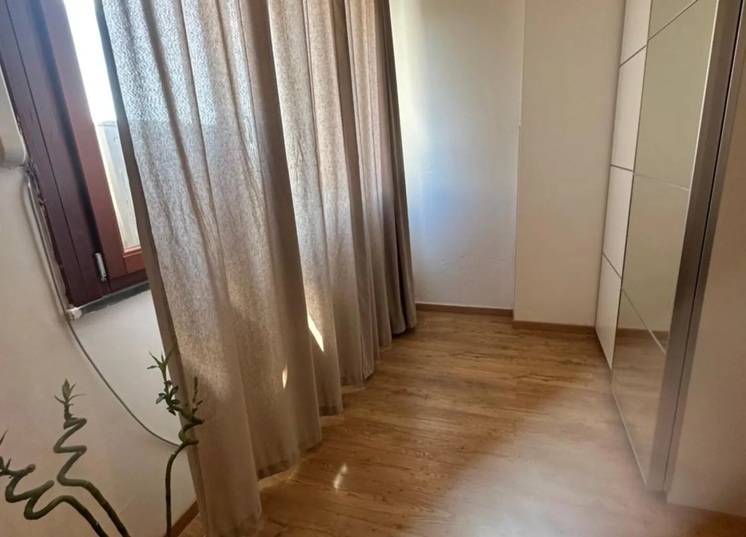 Cozy Studio Modena Apartment